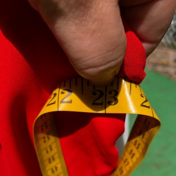 Vince Camuto size large red faux wrap silky blouse 3/4 sleeve - Picture 9 of 12